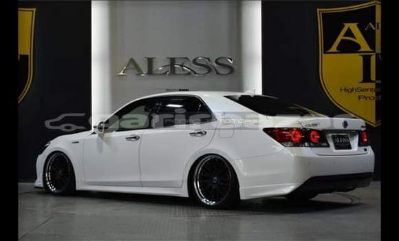 Buy Import Toyota Crown in Dhaka, Dhaka Buy Import Toyota Crown in Dhaka, Dhaka