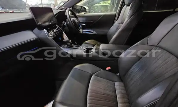 কেনা নতুন Toyota harrier z leather White গাড়ী মধ্যে ঢাকা মধ্যে Dhaka