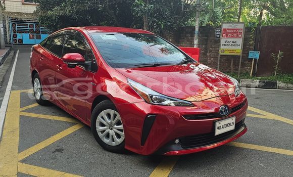 Buy Import 2019 Toyota prius s led in Dhaka, Dhaka Buy Import 2019 Toyota prius s led in Dhaka, Dhaka