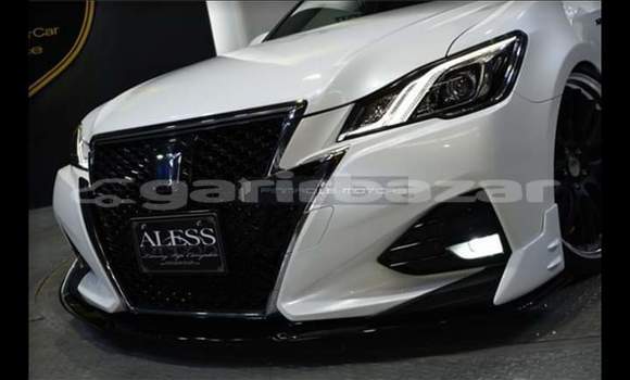 Buy Import Toyota Crown in Dhaka, Dhaka Buy Import Toyota Crown in Dhaka, Dhaka