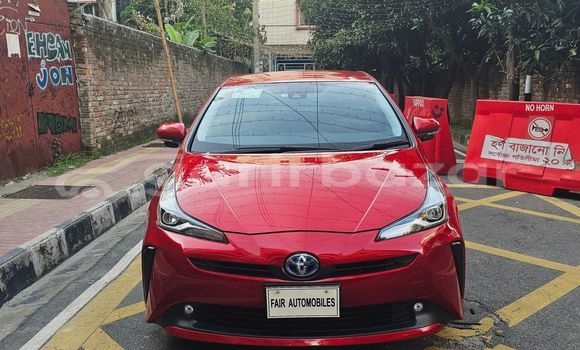 Buy Import 2019 Toyota prius s led in Dhaka, Dhaka Buy Import 2019 Toyota prius s led in Dhaka, Dhaka