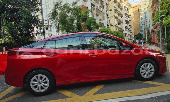 Buy Import 2019 Toyota prius s led in Dhaka, Dhaka Buy Import 2019 Toyota prius s led in Dhaka, Dhaka