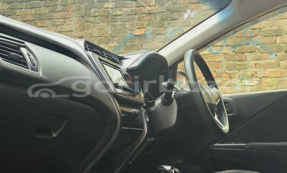 Buy Import 2019 Honda Grace in Dhaka, Dhaka Buy Import 2019 Honda Grace in Dhaka, Dhaka