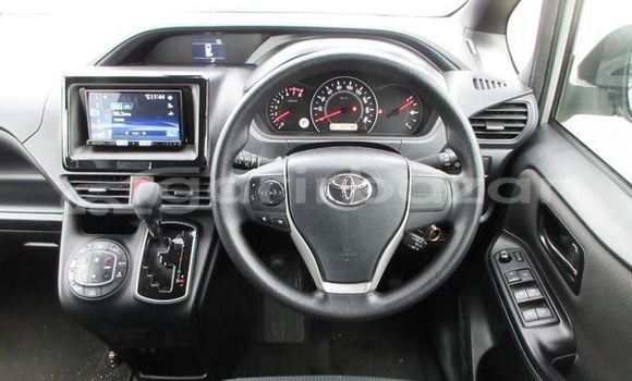 কেনা ব্যবহৃত Toyota noah x pkg Silver গাড়ী মধ্যে ঢাকা মধ্যে Dhaka কেনা ব্যবহৃত Toyota noah x pkg Silver গাড়ী মধ্যে ঢাকা মধ্যে Dhaka