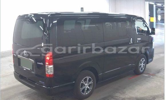 কেনা নতুন Toyota Hiace super gl Black গাড়ী মধ্যে ঢাকা মধ্যে Dhaka