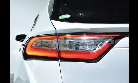 Buy Import Toyota Harrier in Dhaka, Dhaka Buy Import Toyota Harrier in Dhaka, Dhaka