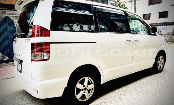 কেনা ব্যবহৃত Toyota noah x White গাড়ী মধ্যে ঢাকা মধ্যে Dhaka কেনা ব্যবহৃত Toyota noah x White গাড়ী মধ্যে ঢাকা মধ্যে Dhaka