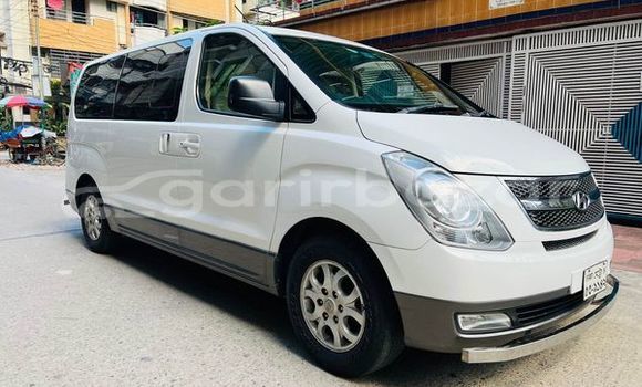 কেনা ব্যবহৃত Hyundai H1 White গাড়ী মধ্যে ঢাকা মধ্যে Dhaka কেনা ব্যবহৃত Hyundai H1 White গাড়ী মধ্যে ঢাকা মধ্যে Dhaka