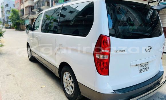 কেনা ব্যবহৃত Hyundai H1 White গাড়ী মধ্যে ঢাকা মধ্যে Dhaka কেনা ব্যবহৃত Hyundai H1 White গাড়ী মধ্যে ঢাকা মধ্যে Dhaka