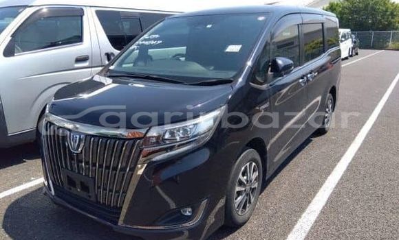 কেনা ব্যবহৃত Toyota Esquire gi premium Purple গাড়ী মধ্যে ঢাকা মধ্যে Dhaka কেনা ব্যবহৃত Toyota Esquire gi premium Purple গাড়ী মধ্যে ঢাকা মধ্যে Dhaka