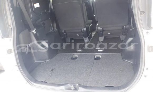 কেনা ব্যবহৃত Toyota noah g Silver গাড়ী মধ্যে ঢাকা মধ্যে Dhaka কেনা ব্যবহৃত Toyota noah g Silver গাড়ী মধ্যে ঢাকা মধ্যে Dhaka