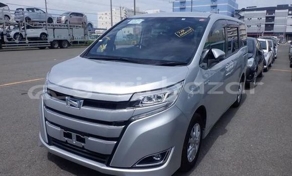 কেনা ব্যবহৃত Toyota noah g Silver গাড়ী মধ্যে ঢাকা মধ্যে Dhaka কেনা ব্যবহৃত Toyota noah g Silver গাড়ী মধ্যে ঢাকা মধ্যে Dhaka