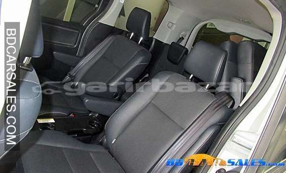 Buy Import Toyota Esquire in Dhaka, Dhaka Buy Import Toyota Esquire in Dhaka, Dhaka