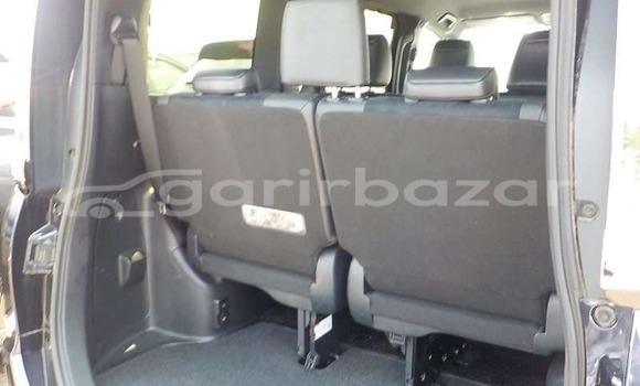 কেনা ব্যবহৃত Toyota Esquire gi premium Purple গাড়ী মধ্যে ঢাকা মধ্যে Dhaka কেনা ব্যবহৃত Toyota Esquire gi premium Purple গাড়ী মধ্যে ঢাকা মধ্যে Dhaka