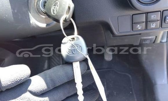 কেনা ব্যবহৃত Toyota axio hybrid x White গাড়ী মধ্যে ঢাকা মধ্যে Dhaka কেনা ব্যবহৃত Toyota axio hybrid x White গাড়ী মধ্যে ঢাকা মধ্যে Dhaka