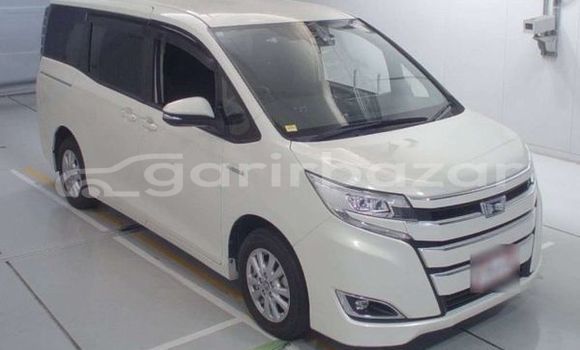 কেনা ব্যবহৃত Toyota noah hybrid Silver গাড়ী মধ্যে ঢাকা মধ্যে Dhaka কেনা ব্যবহৃত Toyota noah hybrid Silver গাড়ী মধ্যে ঢাকা মধ্যে Dhaka