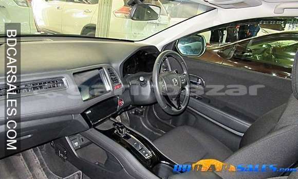 Buy Import Honda Vezel in Dhaka, Dhaka Buy Import Honda Vezel in Dhaka, Dhaka