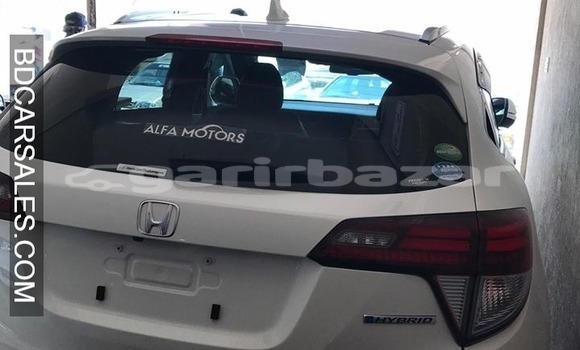 Buy Import Honda Vezel in Dhaka, Dhaka Buy Import Honda Vezel in Dhaka, Dhaka