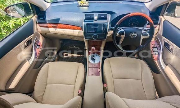 Buy Used 2013 Toyota Allion in Dhaka, Dhaka Buy Used 2013 Toyota Allion in Dhaka, Dhaka