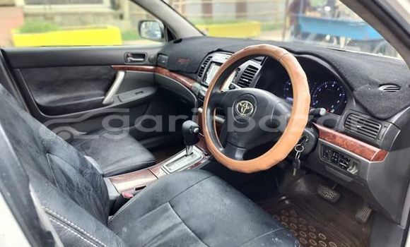 Buy Used 2002 Toyota Premio in Chittagong, Chittagong Buy Used 2002 Toyota Premio in Chittagong, Chittagong