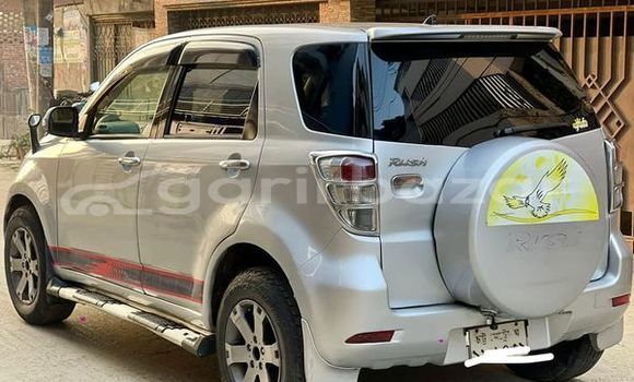 Buy Used 2006 Toyota Rush in Chittagong, Chittagong Buy Used 2006 Toyota Rush in Chittagong, Chittagong