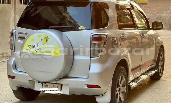 Buy Used 2006 Toyota Rush in Chittagong, Chittagong Buy Used 2006 Toyota Rush in Chittagong, Chittagong