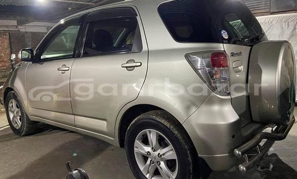 কেনা ব্যবহৃত Toyota Rush Beige গাড়ী মধ্যে চট্টগ্রাম মধ্যে Chittagong কেনা ব্যবহৃত Toyota Rush Beige গাড়ী মধ্যে চট্টগ্রাম মধ্যে Chittagong