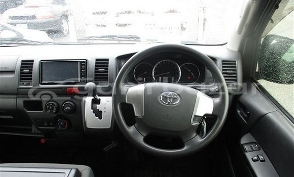 Buy Used 2020 Toyota Hiace in Dhaka, Dhaka Buy Used 2020 Toyota Hiace in Dhaka, Dhaka