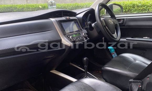 Buy Used 2018 Toyota axio fielder in Abhaynagar, Jessor Buy Used 2018 Toyota axio fielder in Abhaynagar, Jessor