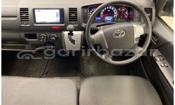Buy Used 2020 Toyota Hiace in Bajitpur, Kishorganj Buy Used 2020 Toyota Hiace in Bajitpur, Kishorganj