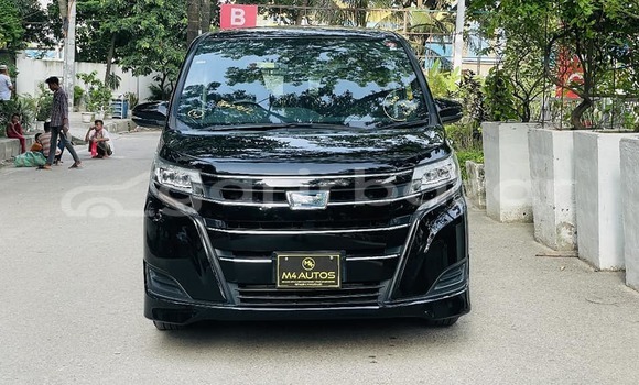 Buy Used 2019 Toyota Noah in Dhaka, Dhaka Buy Used 2019 Toyota Noah in Dhaka, Dhaka