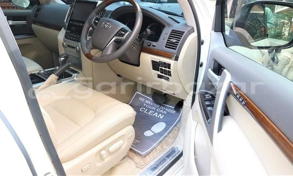 কেনা ব্যবহৃত Toyota Land Cruiser White গাড়ী মধ্যে ঢাকা মধ্যে Dhaka কেনা ব্যবহৃত Toyota Land Cruiser White গাড়ী মধ্যে ঢাকা মধ্যে Dhaka