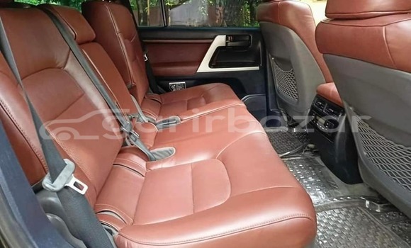 Buy Used 2020 Toyota Land Cruiser in Dhaka, Dhaka Buy Used 2020 Toyota Land Cruiser in Dhaka, Dhaka