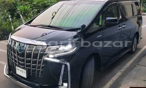 Buy Used 2020 Toyota Alphard in Dhaka, Dhaka Buy Used 2020 Toyota Alphard in Dhaka, Dhaka