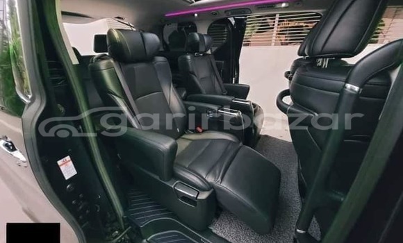 Buy Used 2020 Toyota Alphard in Dhaka, Dhaka Buy Used 2020 Toyota Alphard in Dhaka, Dhaka