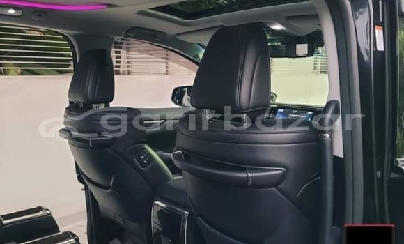 Buy Used 2020 Toyota Alphard in Dhaka, Dhaka Buy Used 2020 Toyota Alphard in Dhaka, Dhaka