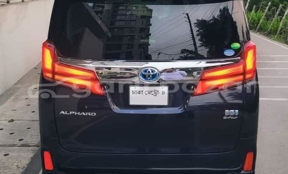 Buy Used 2020 Toyota Alphard in Dhaka, Dhaka Buy Used 2020 Toyota Alphard in Dhaka, Dhaka