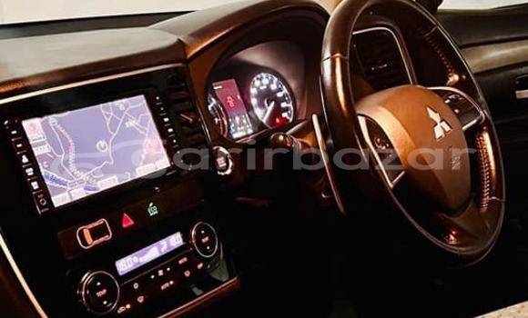 Buy Used 2021 Mitsubishi outlandar in Dhaka, Dhaka Buy Used 2021 Mitsubishi outlandar in Dhaka, Dhaka
