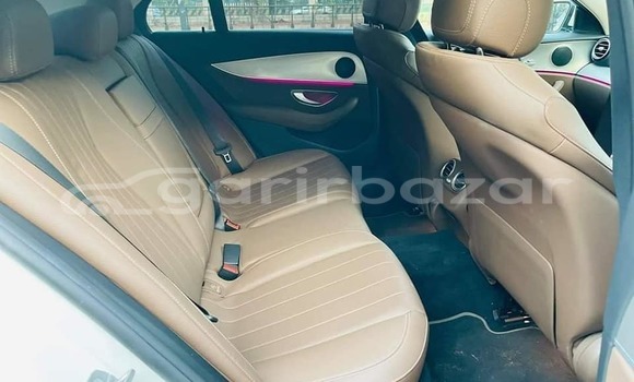 কেনা ব্যবহৃত Mercedes-Benz e-class White গাড়ী মধ্যে বদরগঞ্জ মধ্যে Rangpur কেনা ব্যবহৃত Mercedes-Benz e-class White গাড়ী মধ্যে বদরগঞ্জ মধ্যে Rangpur
