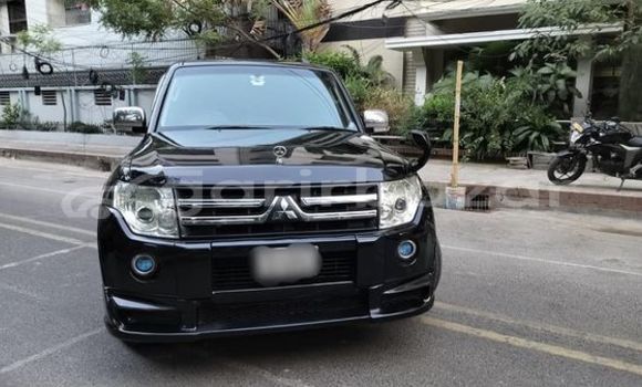 Buy Used 2006 Mitsubishi pajero v93 gls in Dhaka, Dhaka Buy Used 2006 Mitsubishi pajero v93 gls in Dhaka, Dhaka