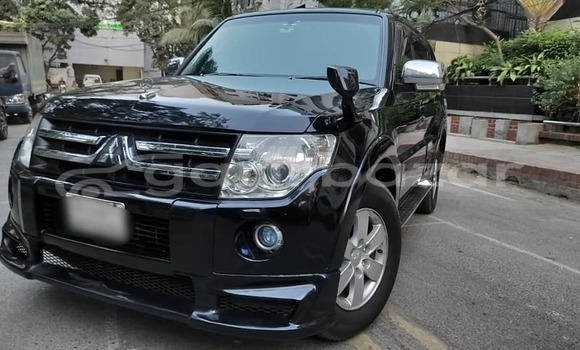 Buy Used 2006 Mitsubishi pajero v93 gls in Dhaka, Dhaka Buy Used 2006 Mitsubishi pajero v93 gls in Dhaka, Dhaka