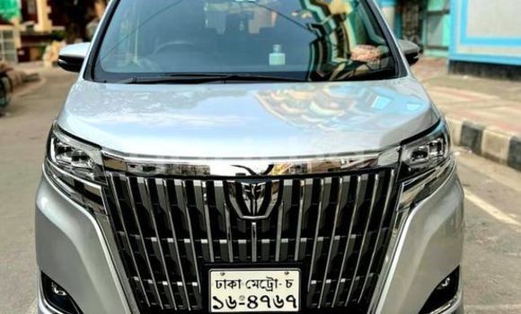 Buy Used 2017 Toyota Esquire in Dhaka, Dhaka Buy Used 2017 Toyota Esquire in Dhaka, Dhaka