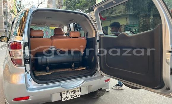 Buy Used 2006 Toyota Rush in Dhaka, Dhaka Buy Used 2006 Toyota Rush in Dhaka, Dhaka