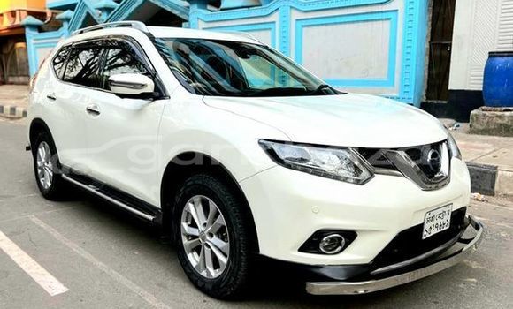 Buy Used 2015 Nissan X–Trail in Dhaka, Dhaka Buy Used 2015 Nissan X–Trail in Dhaka, Dhaka