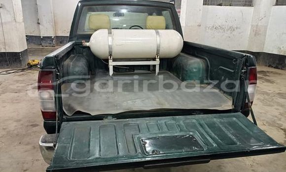 কেনা ব্যবহৃত Nissan Pickup Dark green গাড়ী মধ্যে ঢাকা মধ্যে Dhaka