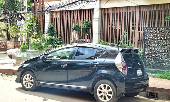 Buy Used 2013 Toyota AQUA in Dhaka, Dhaka Buy Used 2013 Toyota AQUA in Dhaka, Dhaka