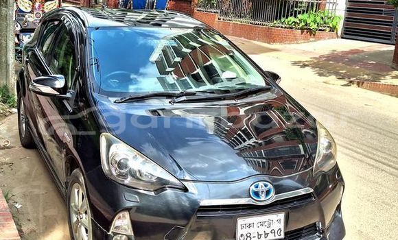 Buy Used 2013 Toyota AQUA in Dhaka, Dhaka Buy Used 2013 Toyota AQUA in Dhaka, Dhaka