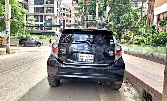 Buy Used 2013 Toyota AQUA in Dhaka, Dhaka Buy Used 2013 Toyota AQUA in Dhaka, Dhaka