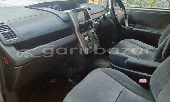 Buy Used 2010 Toyota noah si in Dhaka, Dhaka Buy Used 2010 Toyota noah si in Dhaka, Dhaka