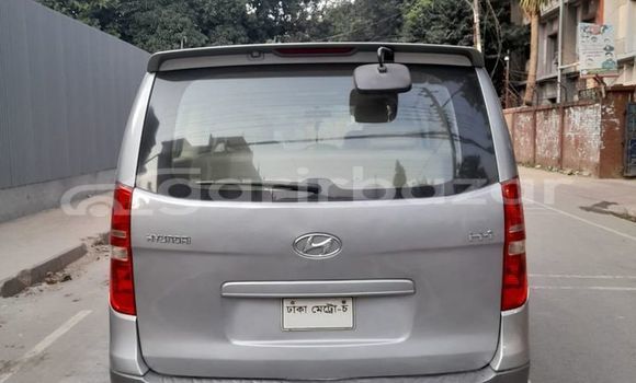 Buy Used 2011 Hyundai H1 in Dhaka, Dhaka Buy Used 2011 Hyundai H1 in Dhaka, Dhaka